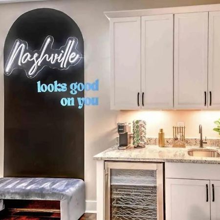 Luxury Four-Story Home, Rooftop Deck With Views, Pingpong! Sleeps 12! Nashville Exterior foto